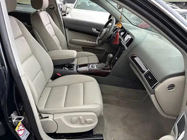 Audi A6L 2010