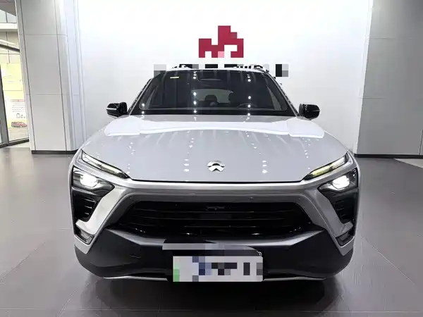 NIO ES8 2019