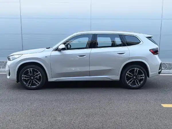 BMW X1 2025