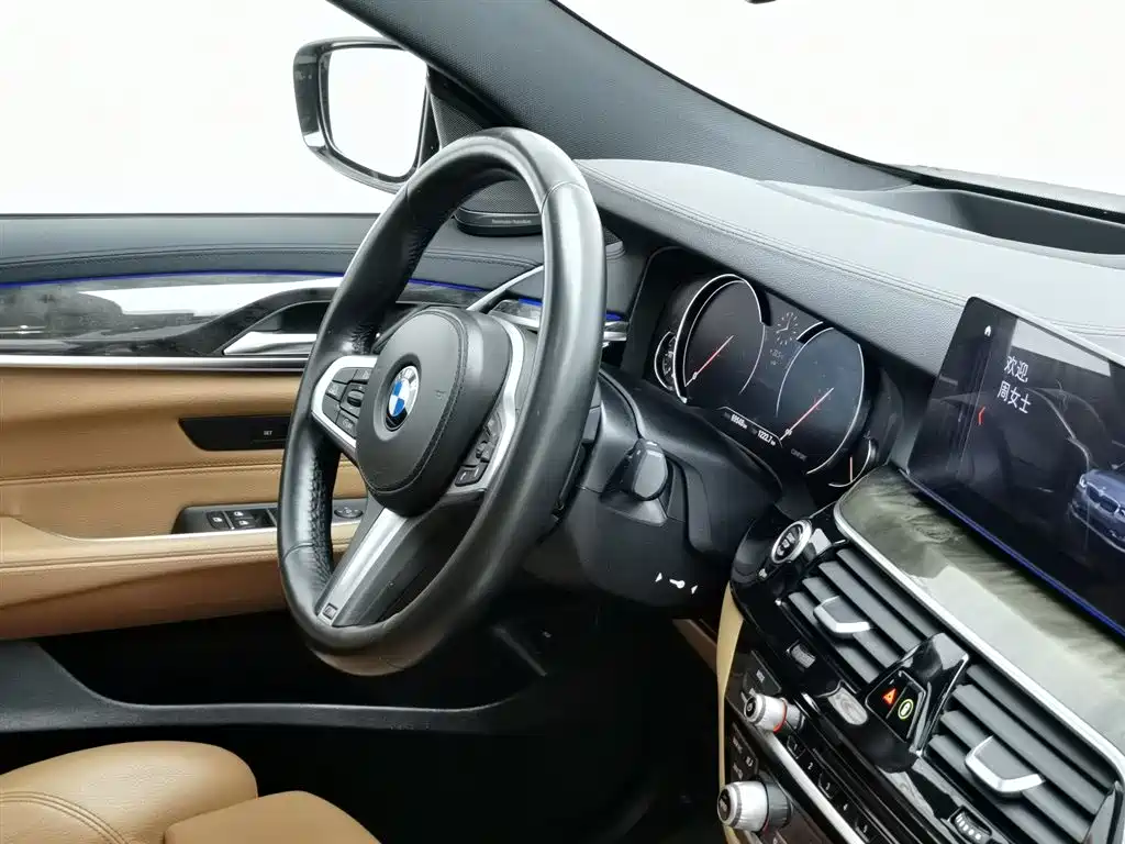 BMW 6 Series GT 2018 — фото 22