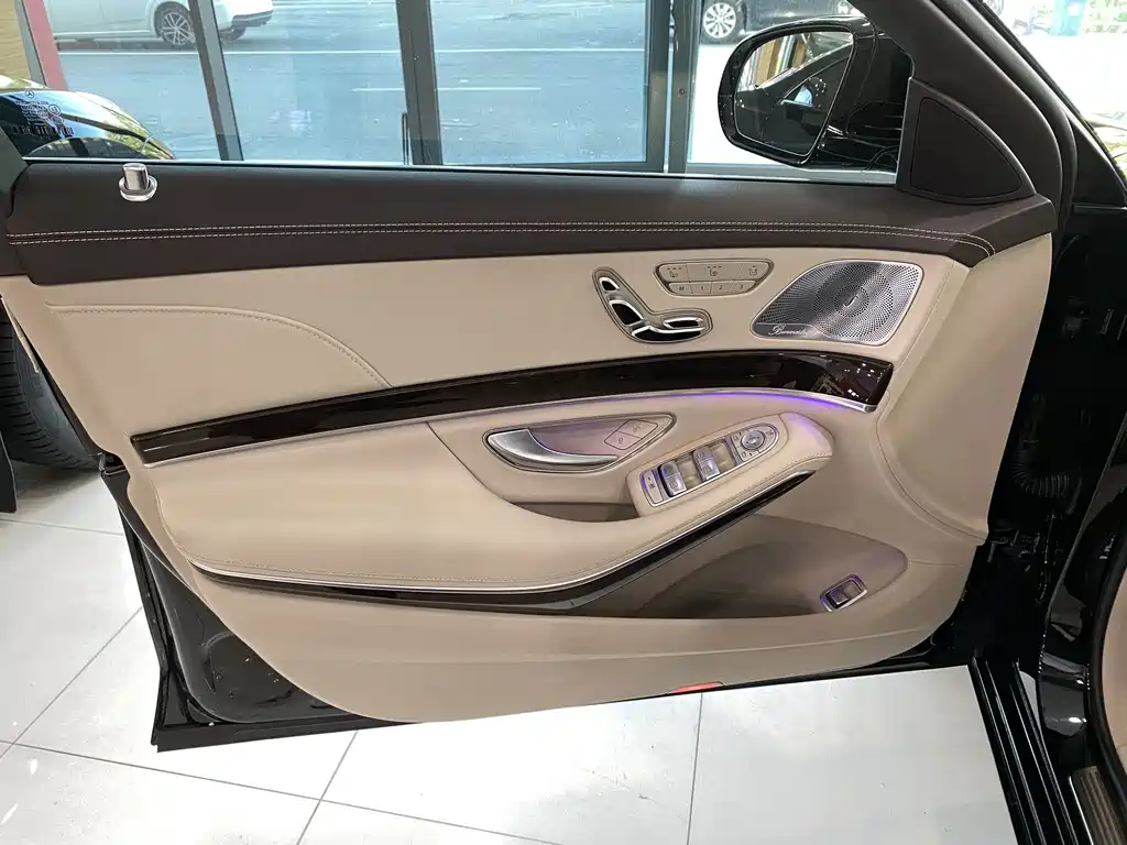Mercedes-Benz Maybach S-Class 2017 — фото 12