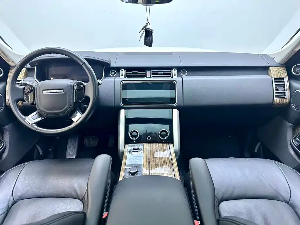 Land Rover Range Rover 2023 — фото 13