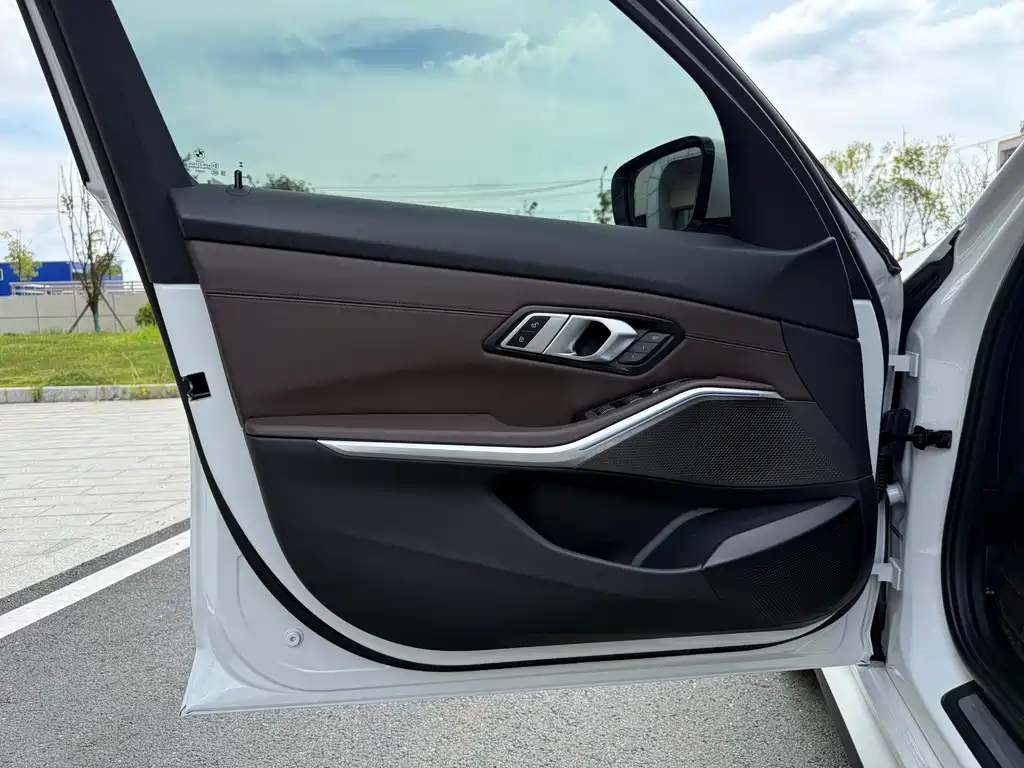 BMW i3 2024 — фото 14