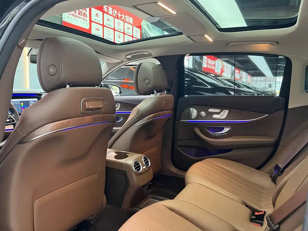 Mercedes-Benz E-Class 2019 — фото 11