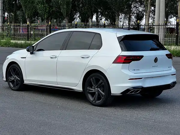Volkswagen Golf 2022