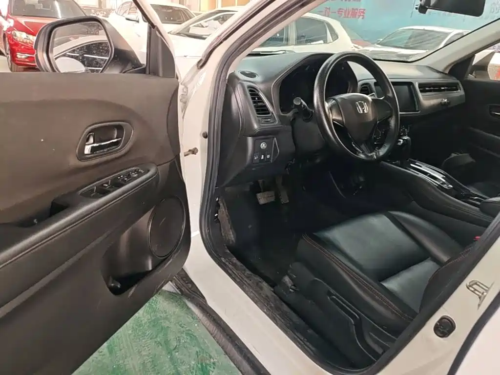 Honda Vezel 2020 — фото 16