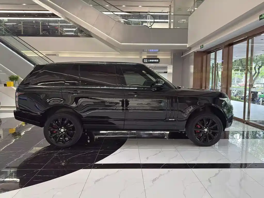 Land Rover Range Rover 2015 — фото 12