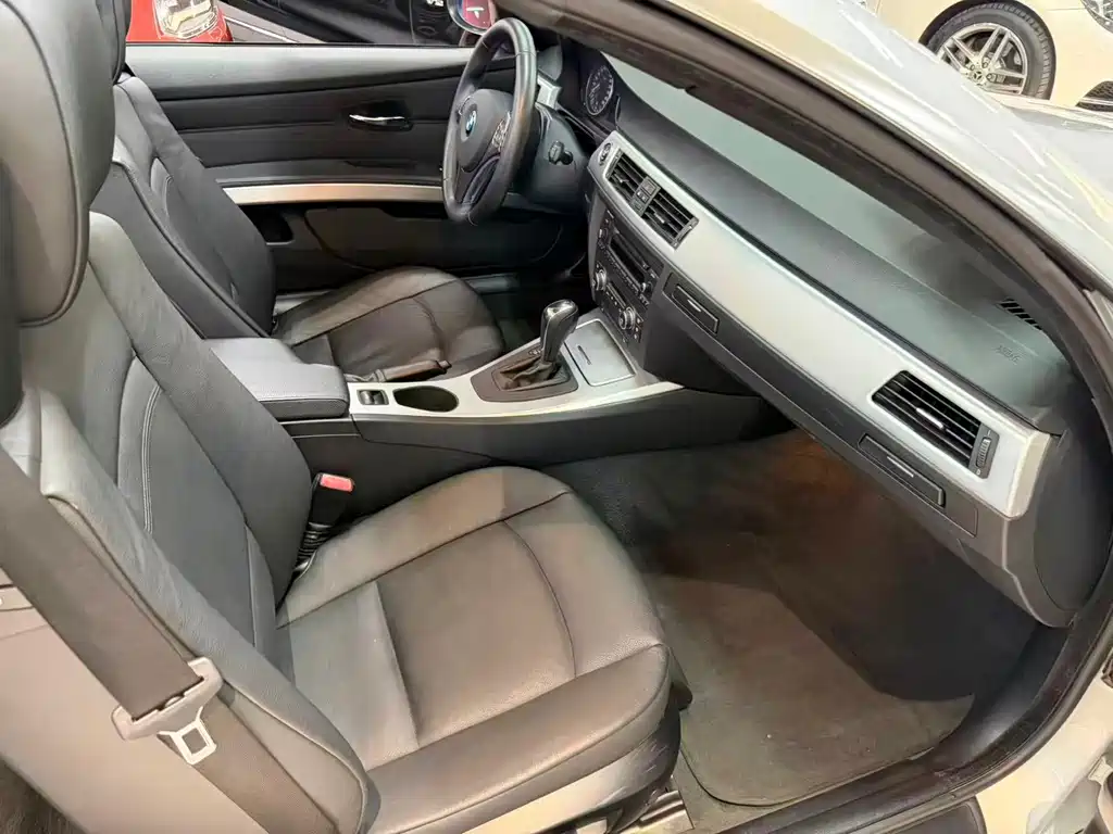 BMW 3 Series 2009