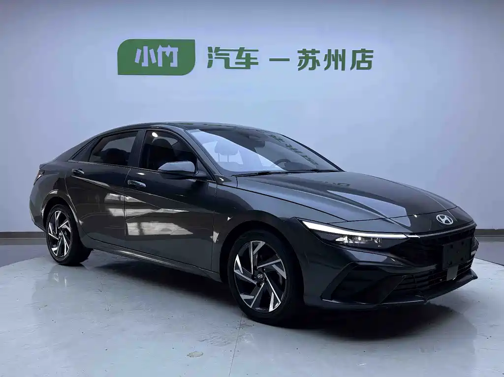 Hyundai Elantra 2023 — фото 3