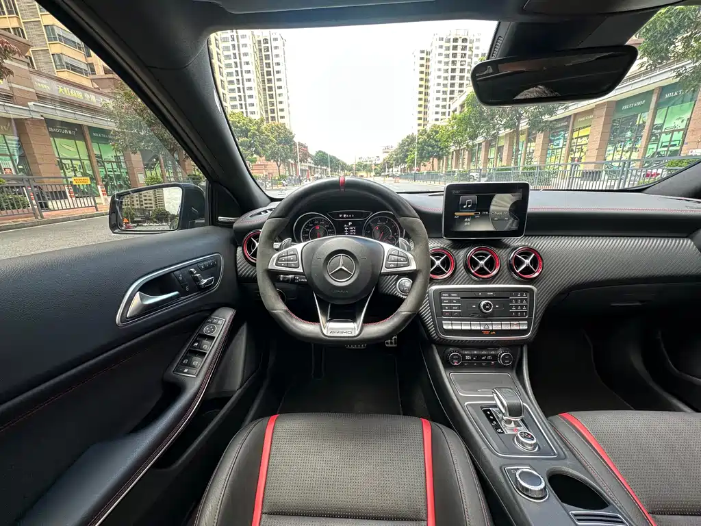 Mercedes-Benz A-Class AMG 2016 — фото 13