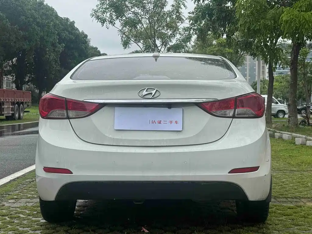 Hyundai Elantra Langdong 2015 — фото 6