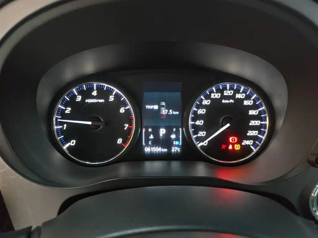 Mitsubishi Outlander 2022 — фото 12