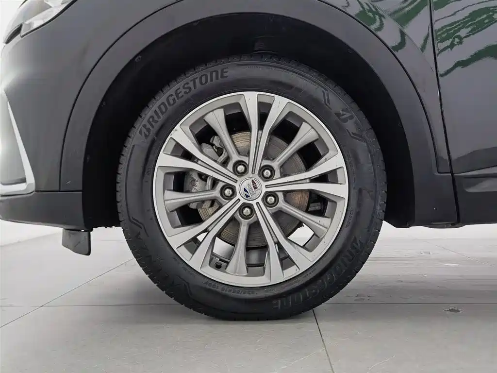 Buick Envision Plus 2023 — фото 17