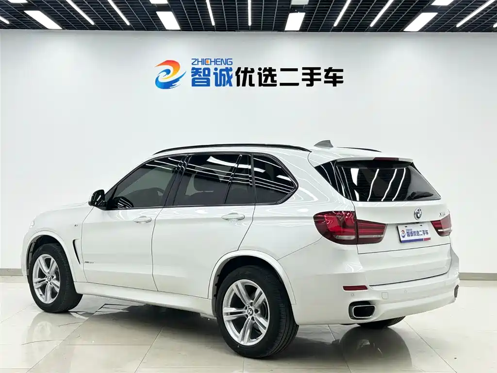 BMW X5 2015 — фото 24