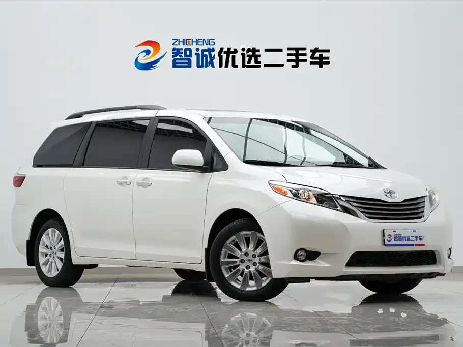 Toyota Sienna 2016