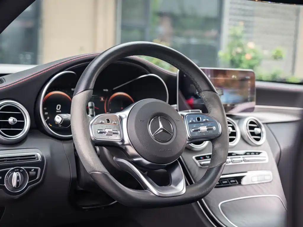 Mercedes-Benz C-Class 2023 — фото 9
