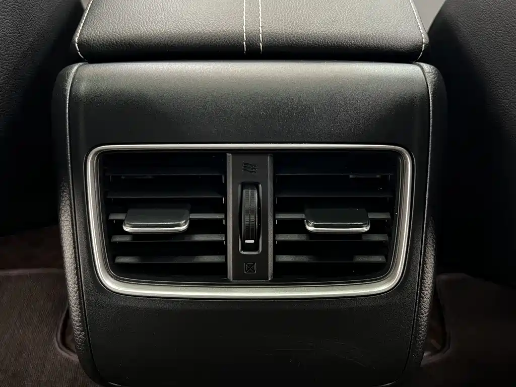 Honda Inspire 2023 — фото 15