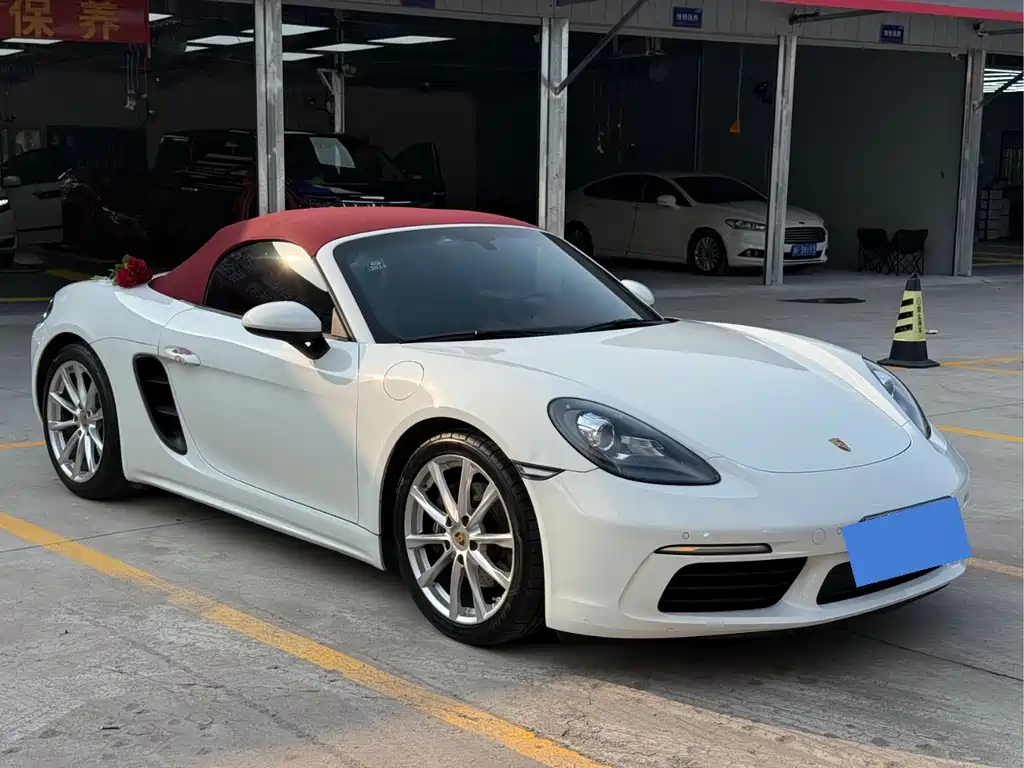 Porsche 718 2016