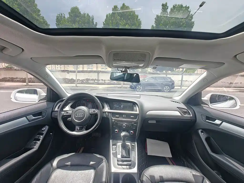 Audi A4L 2016