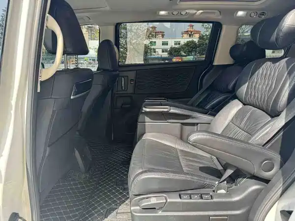 Honda Elysion 2023