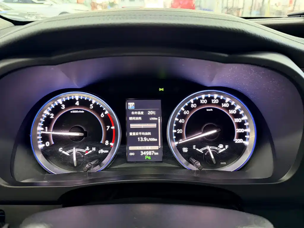 Toyota Highlander 2020 — фото 17