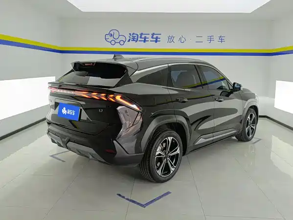 Geely Galaxy L7 2023