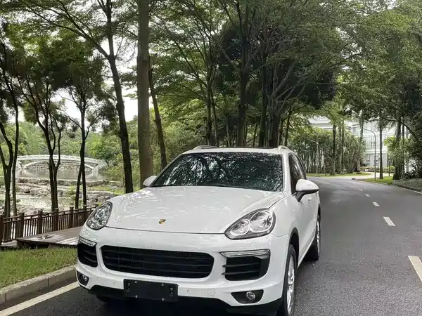 Porsche Cayenne 2015