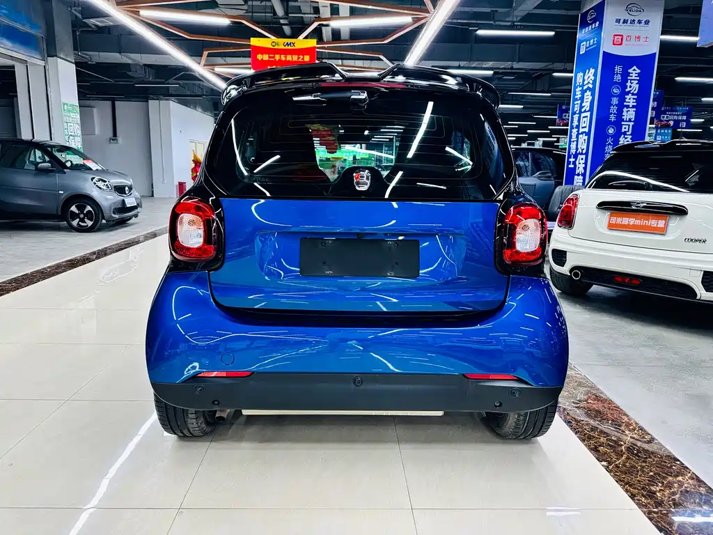 smart Fortwo 2018 — фото 7
