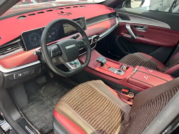 Jetour X70 PLUS 2025