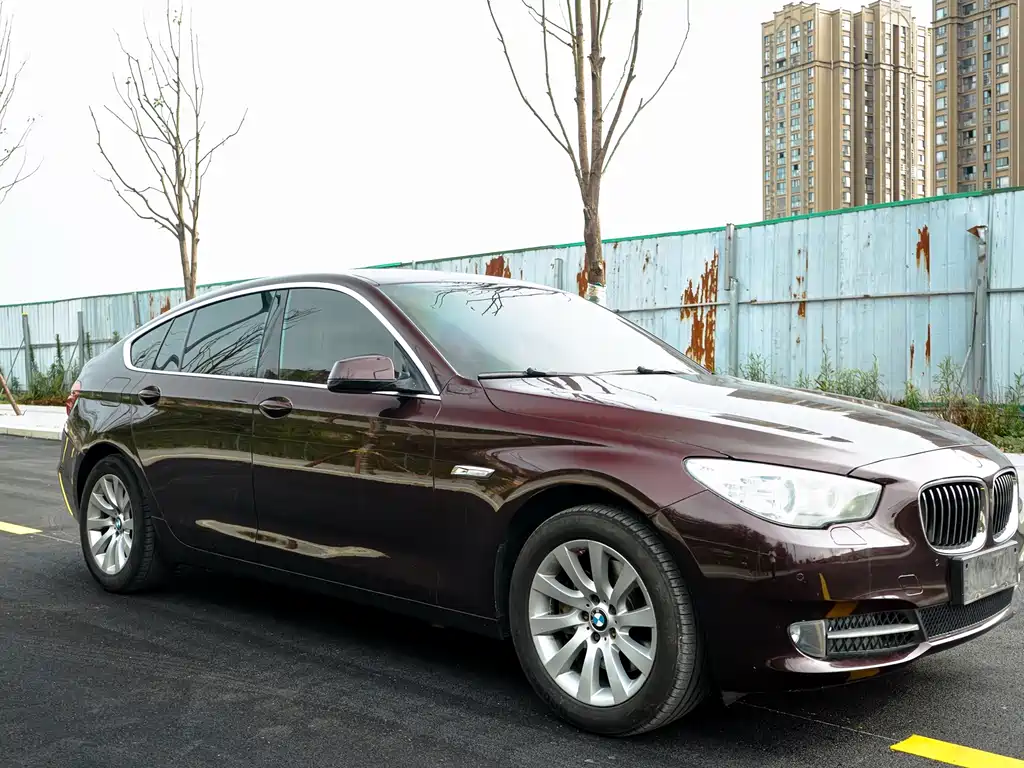 BMW 5 Series GT 2012 — фото 3