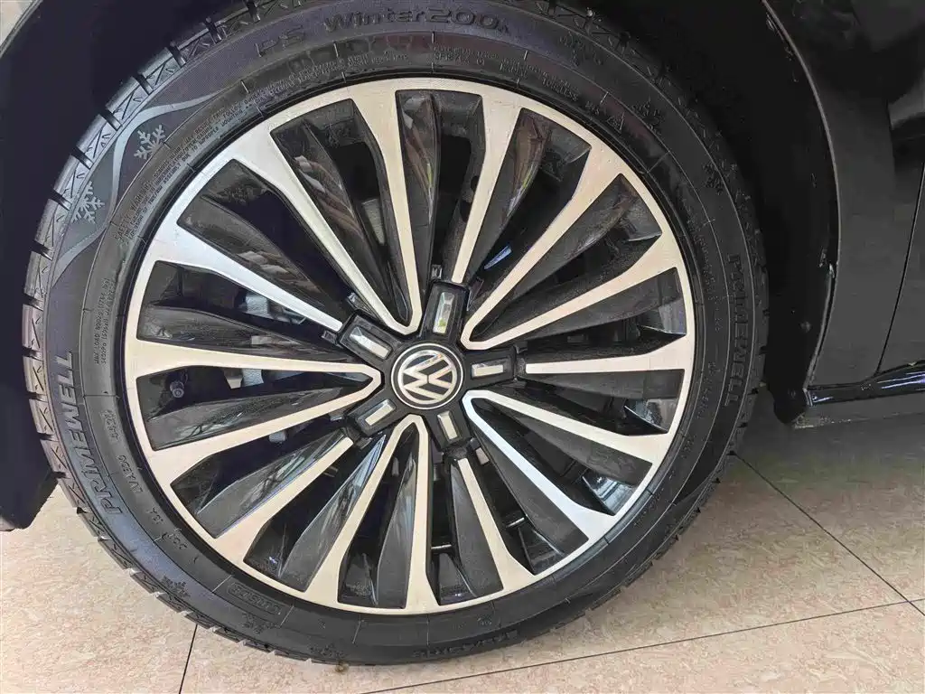 Volkswagen Passat 2016 — фото 12