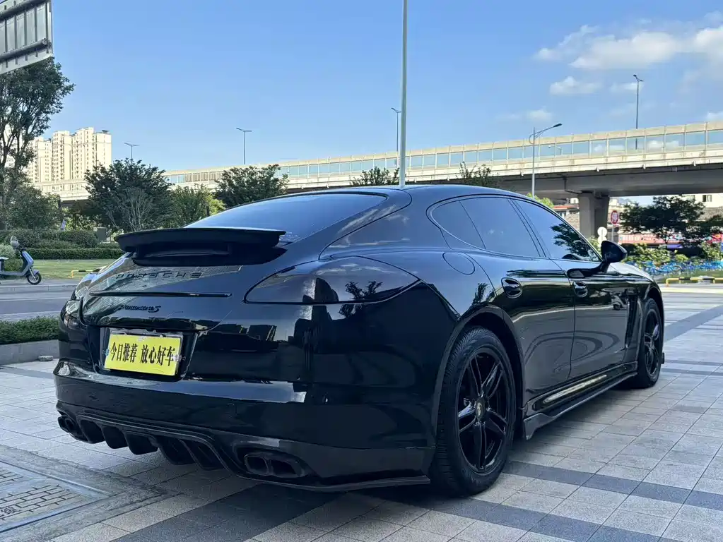 Porsche Panamera 2010