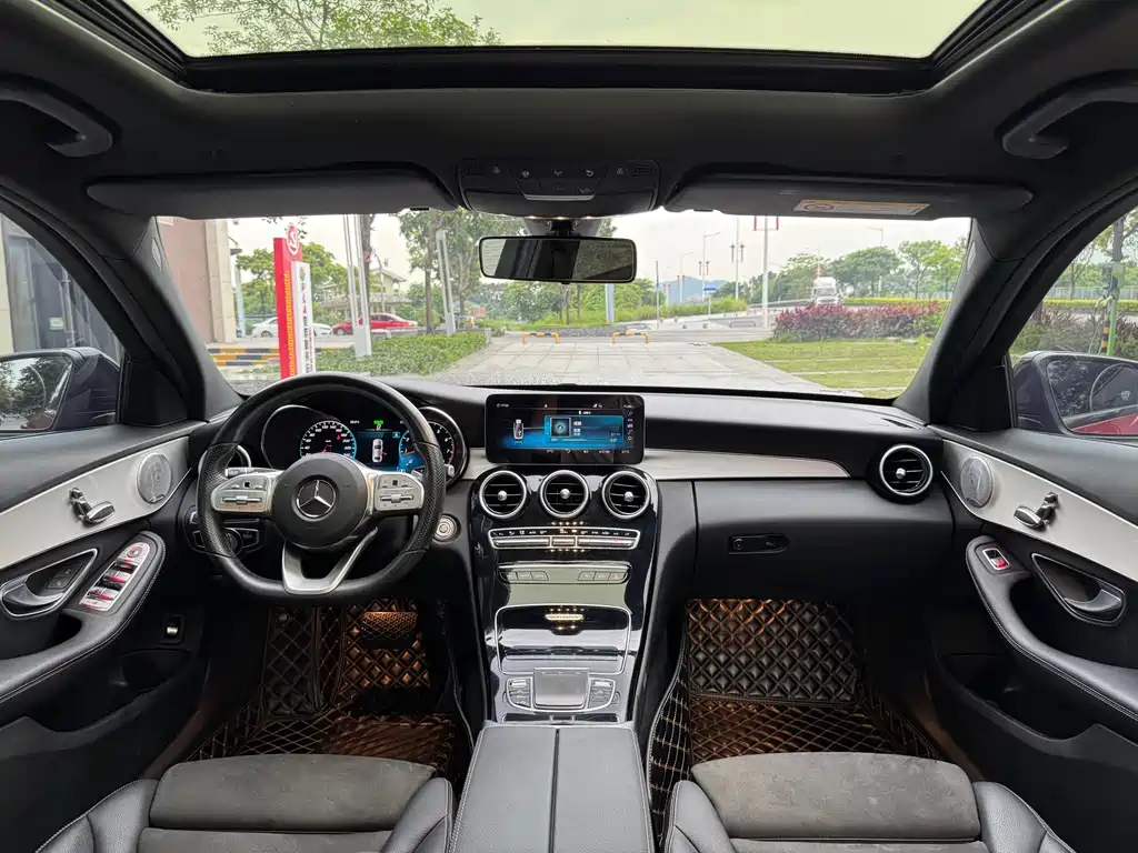 Mercedes-Benz C-Class 2021