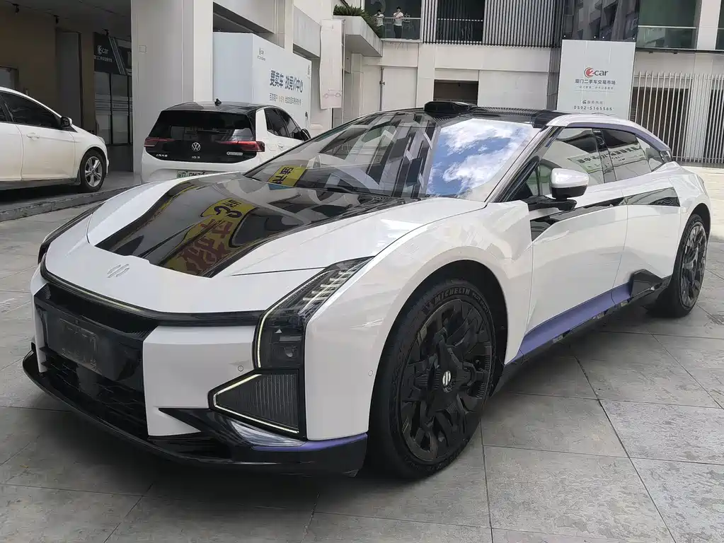 HiPhi Z 2022