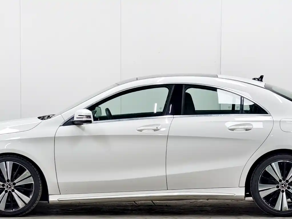 Mercedes-Benz CLA 2018