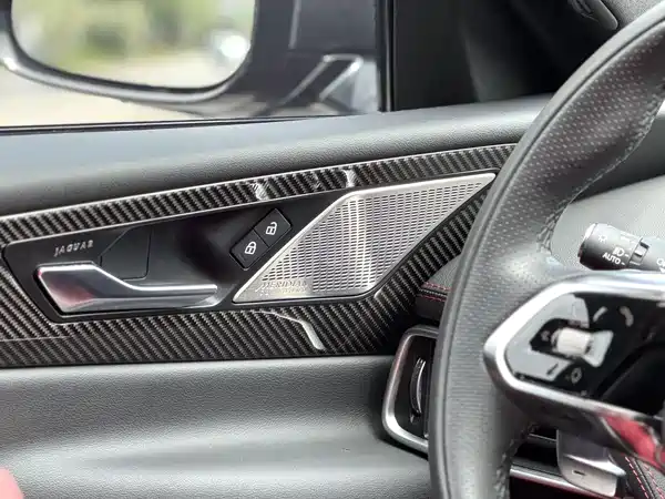 Jaguar XEL 2024