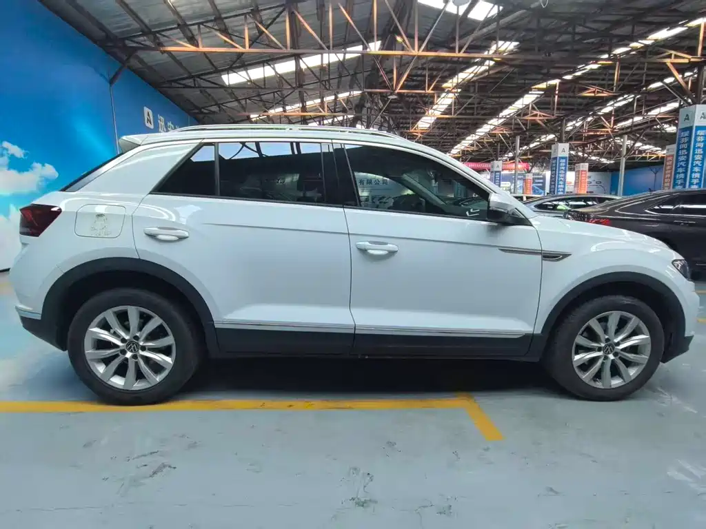 Volkswagen T-Roc 2022 — фото 7