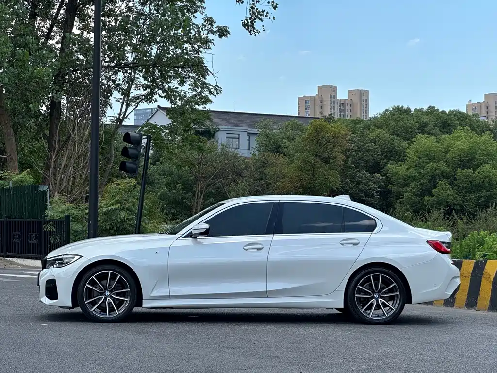 BMW 3 Series 2020