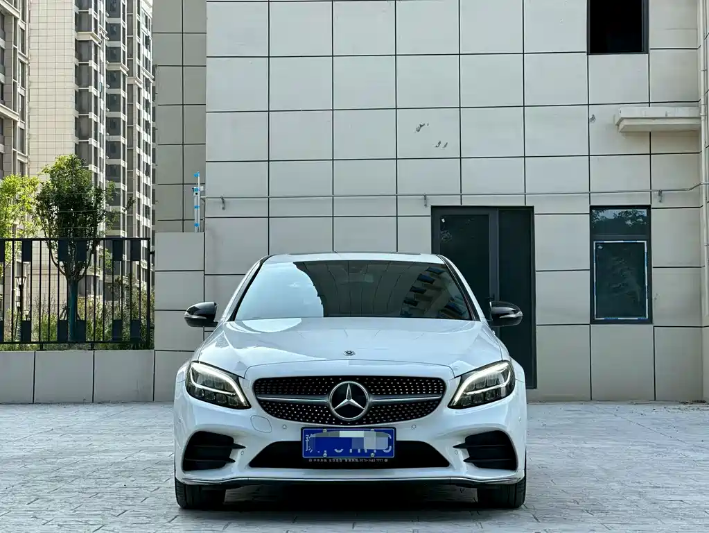Mercedes-Benz C-Class 2020