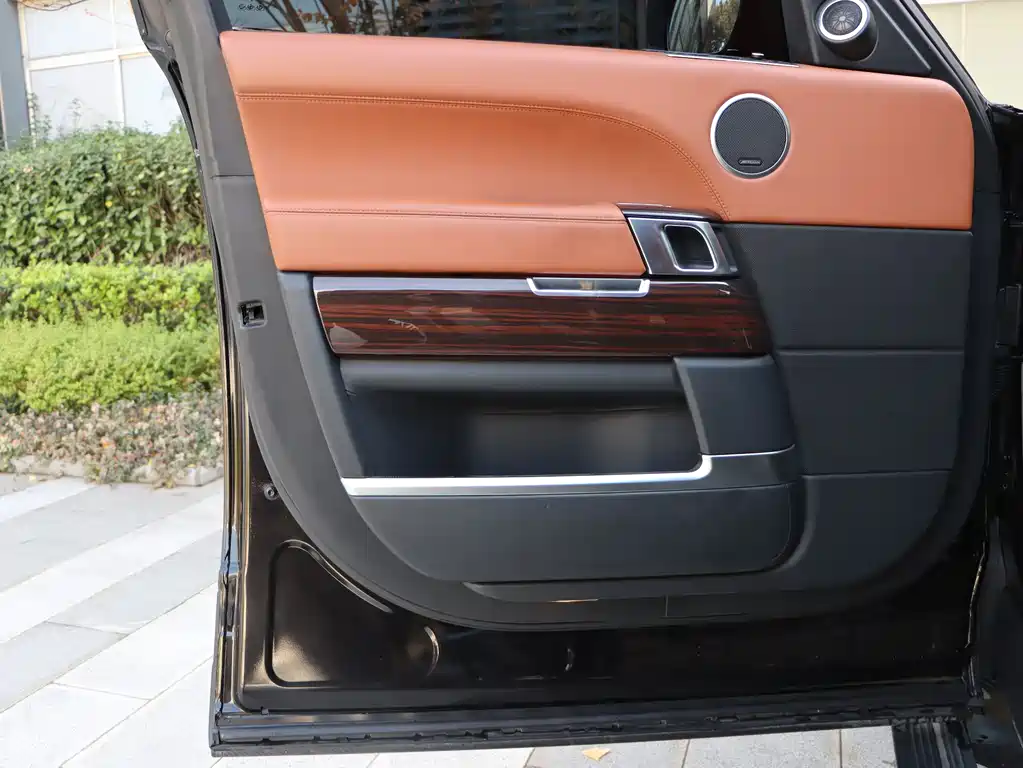 Land Rover Range Rover 2016 — фото 16