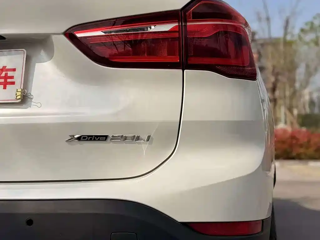 BMW X1 2019 — фото 12