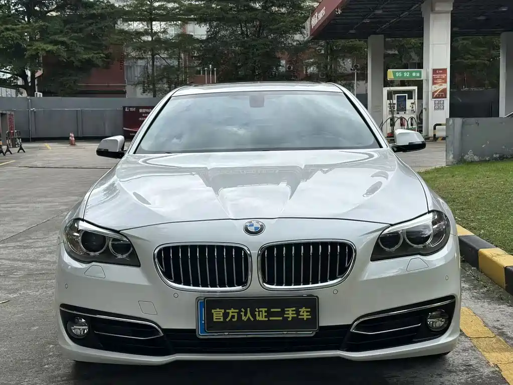 BMW 5 Series 2015 — фото 2