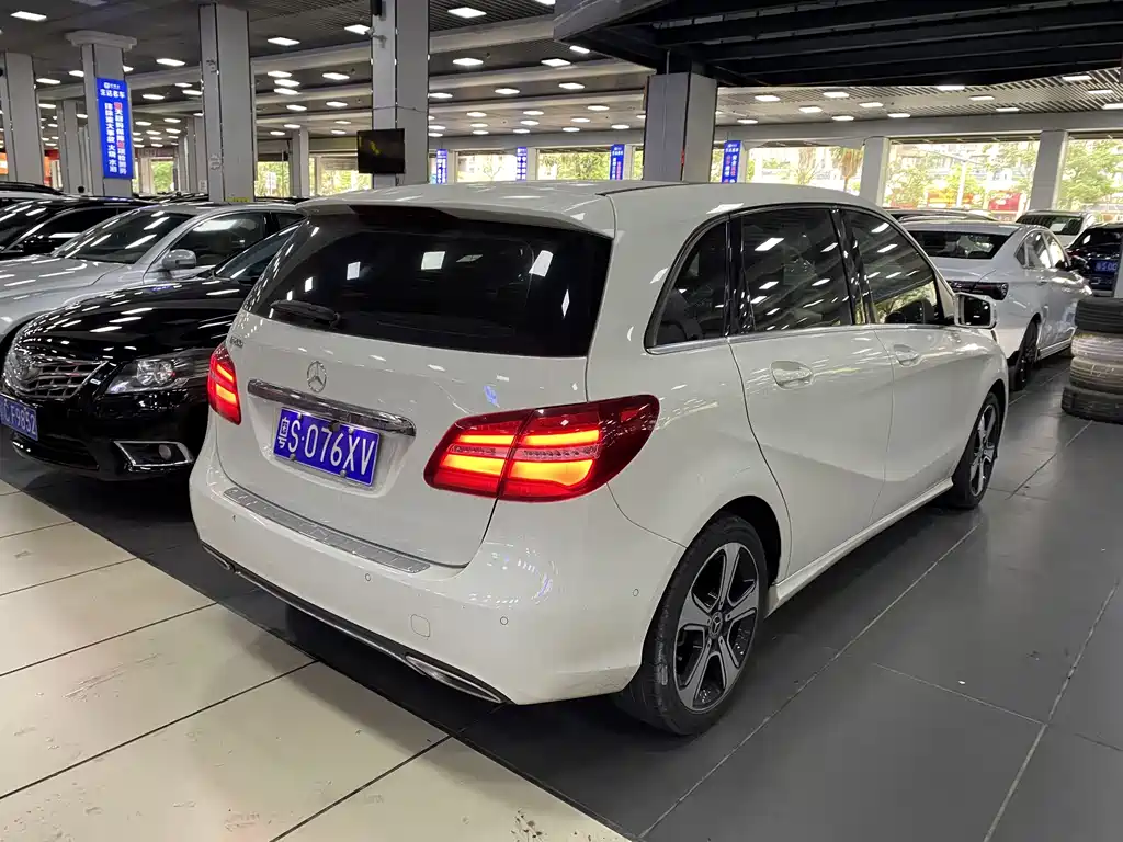 Mercedes-Benz B-Class 2018 — фото 5