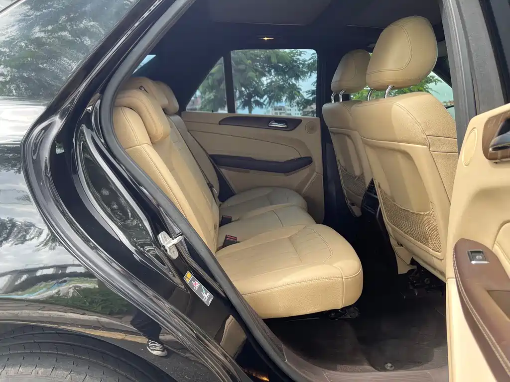 Mercedes-Benz GLE 2018 — фото 15