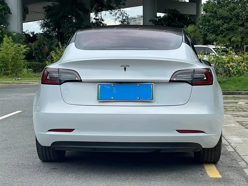 Tesla Model 3 2019 — фото 21