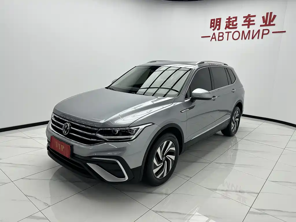 Volkswagen Tiguan L 2023 — фото 4