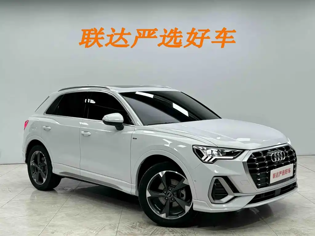 Audi Q3 2022 — фото 23