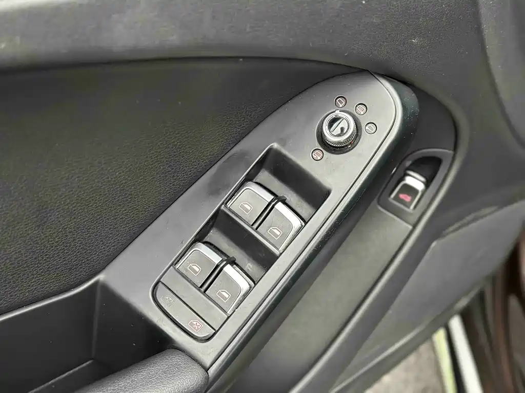Audi A4L 2016 — фото 24