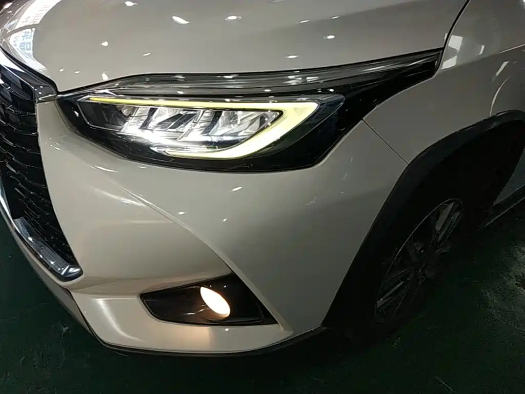 Toyota Yaris L 2021 — фото 24