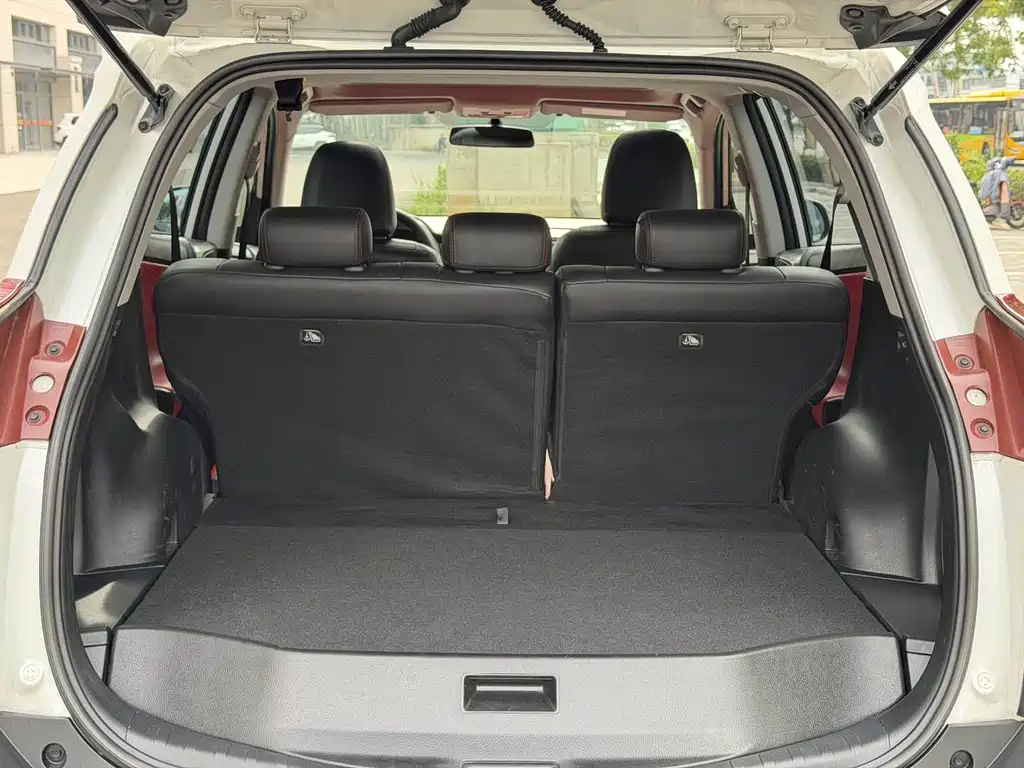 Toyota RAV4 2016 — фото 14